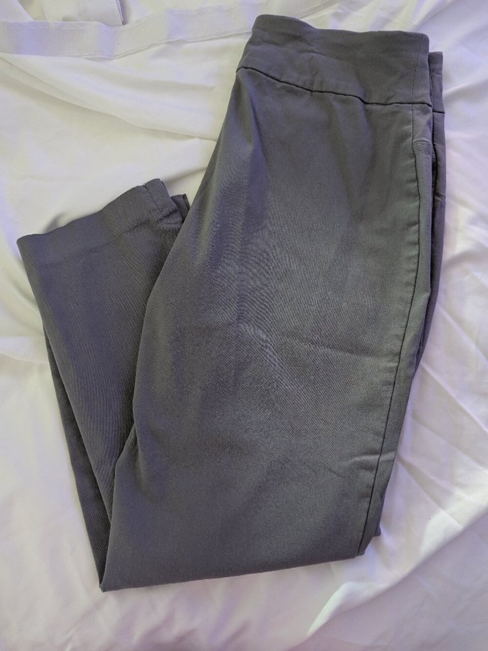 NWOT Van Heusen Super Stretch Pull On Pants Slim Fit T Ankle Leg Size 12 Short